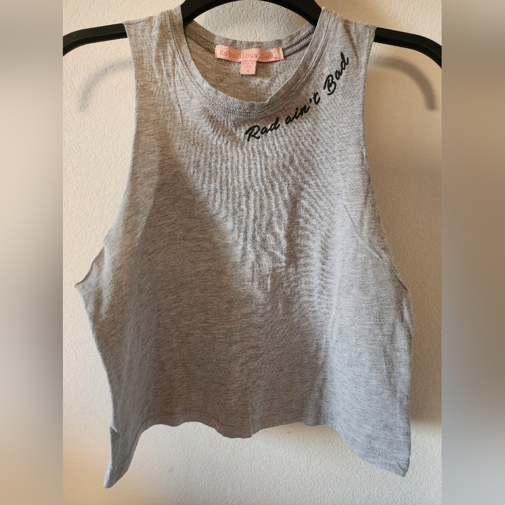 Rebellious One Heather Gray Muscle Tee Size Small